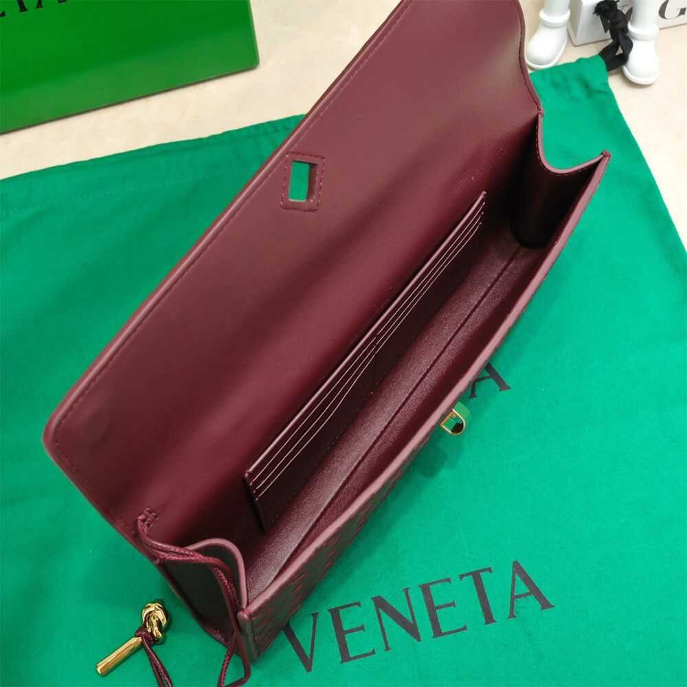 Veneta Andiamo Clutch