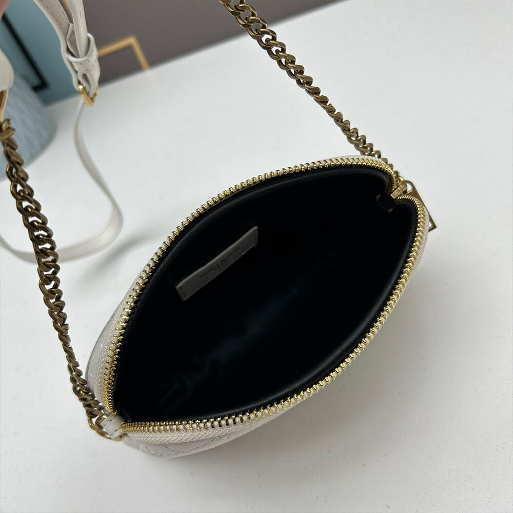 Gaby zipped pouch in quilted lambskin