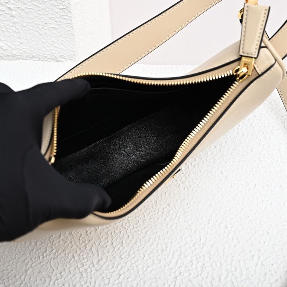 Arque Leather Shoulder Bag