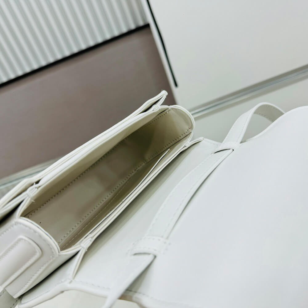 Medium 30 Montaigne Avenue Top Handle Bag