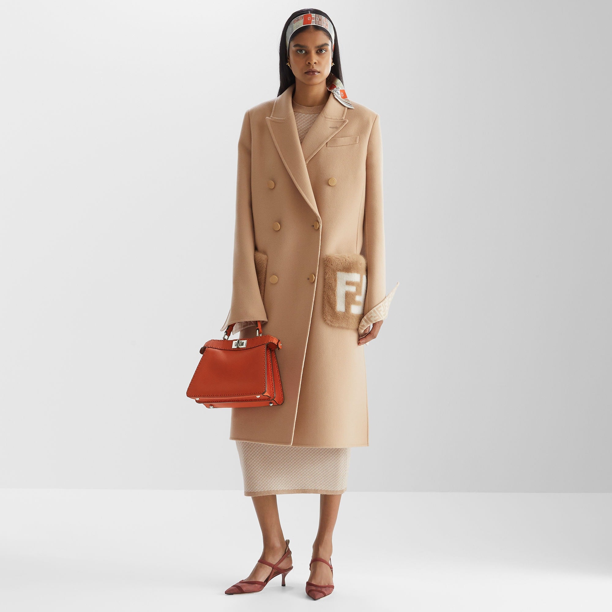 Manteau FENDI pour femme (taille : S|M|L)