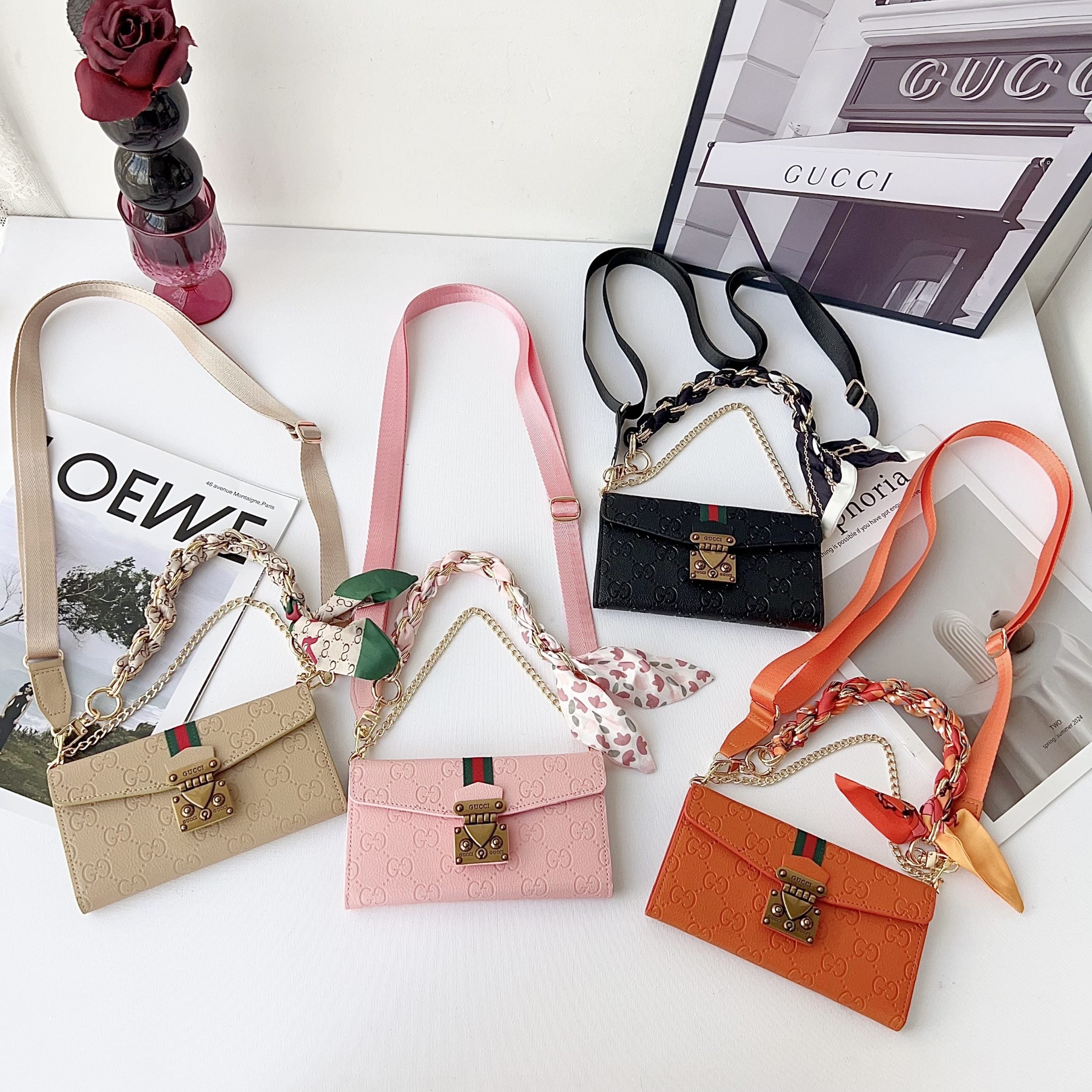 GG Umhängetasche aus schlichtem Leder für 13-17 / Pro / Pro Max 