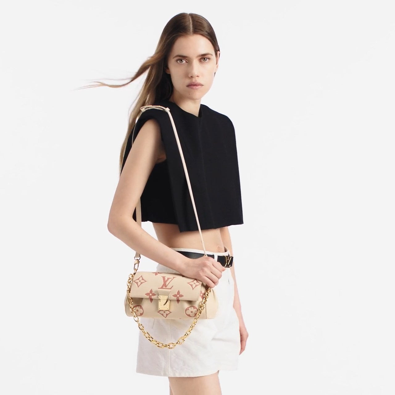 M46393 Favorite Crème / Rose Trianon