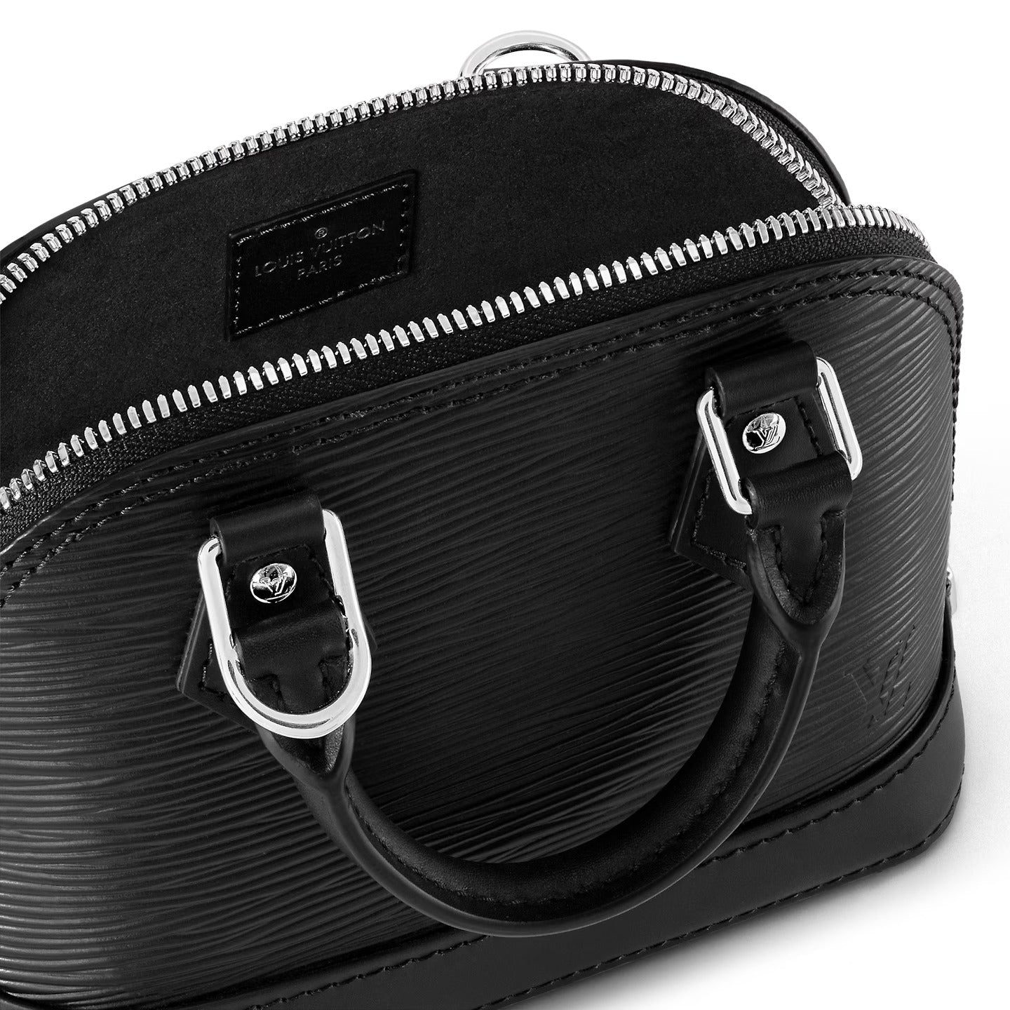 Black M81945 Nano Alma